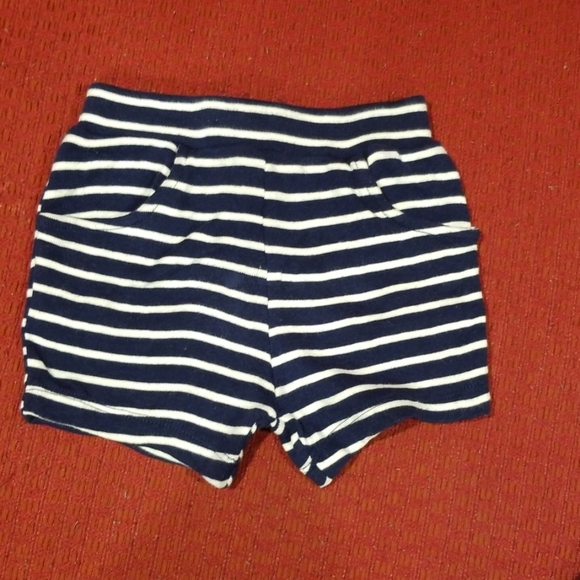 7 bundle baby shorts 3-9 months - Picture 2 of 8
